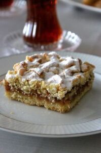 Elmalı Turtalı Pasta Tarifi