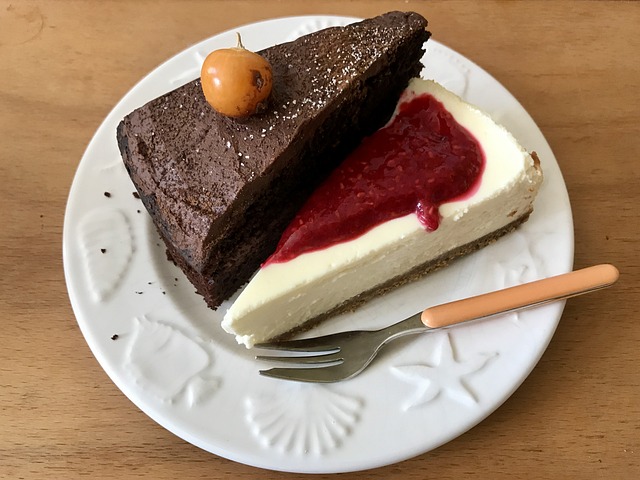 Nefis Çikolatalı Cheesecake Tarifi
