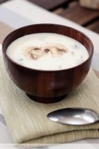Kremalı Mantar Çorbası Tarifi