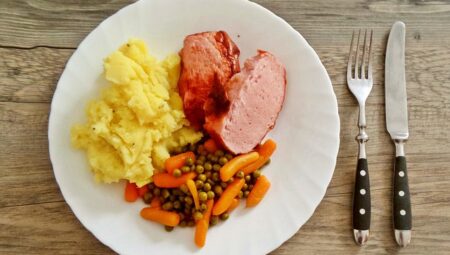 Zeytinyağlı Yaprak Sarma Tarifi – Nasıl Yapılır – En Lezzetli Tarifi