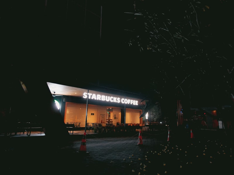 STARBUCKS SOĞUK İÇECEKLER MENÜ VE FİYATLARI