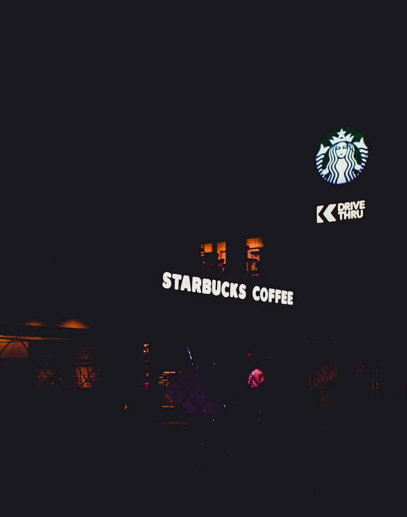 STARBUCKS SOĞUK İÇECEKLER MENÜ VE FİYATLARI